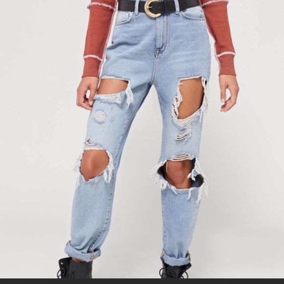 BDG High Rise Distressed Mom Jeans - Picture 1 of 8